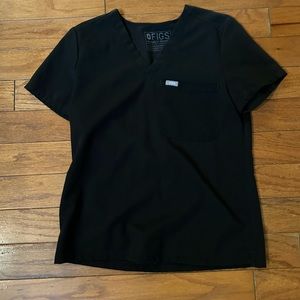 Figs 1 pocket scrub top